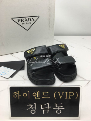 프라다 슬리퍼