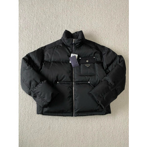 프라다 리나일론 크롭 다운 패딩 (남녀공용)