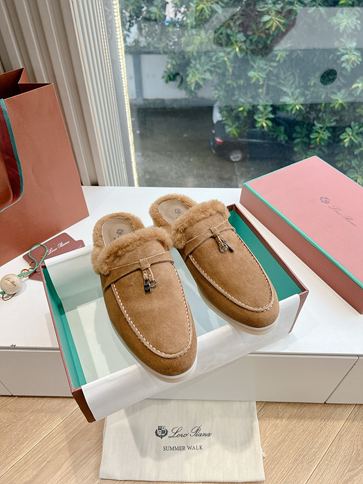 로로피아나 썸머워크 뮬 퍼 블로퍼 은장