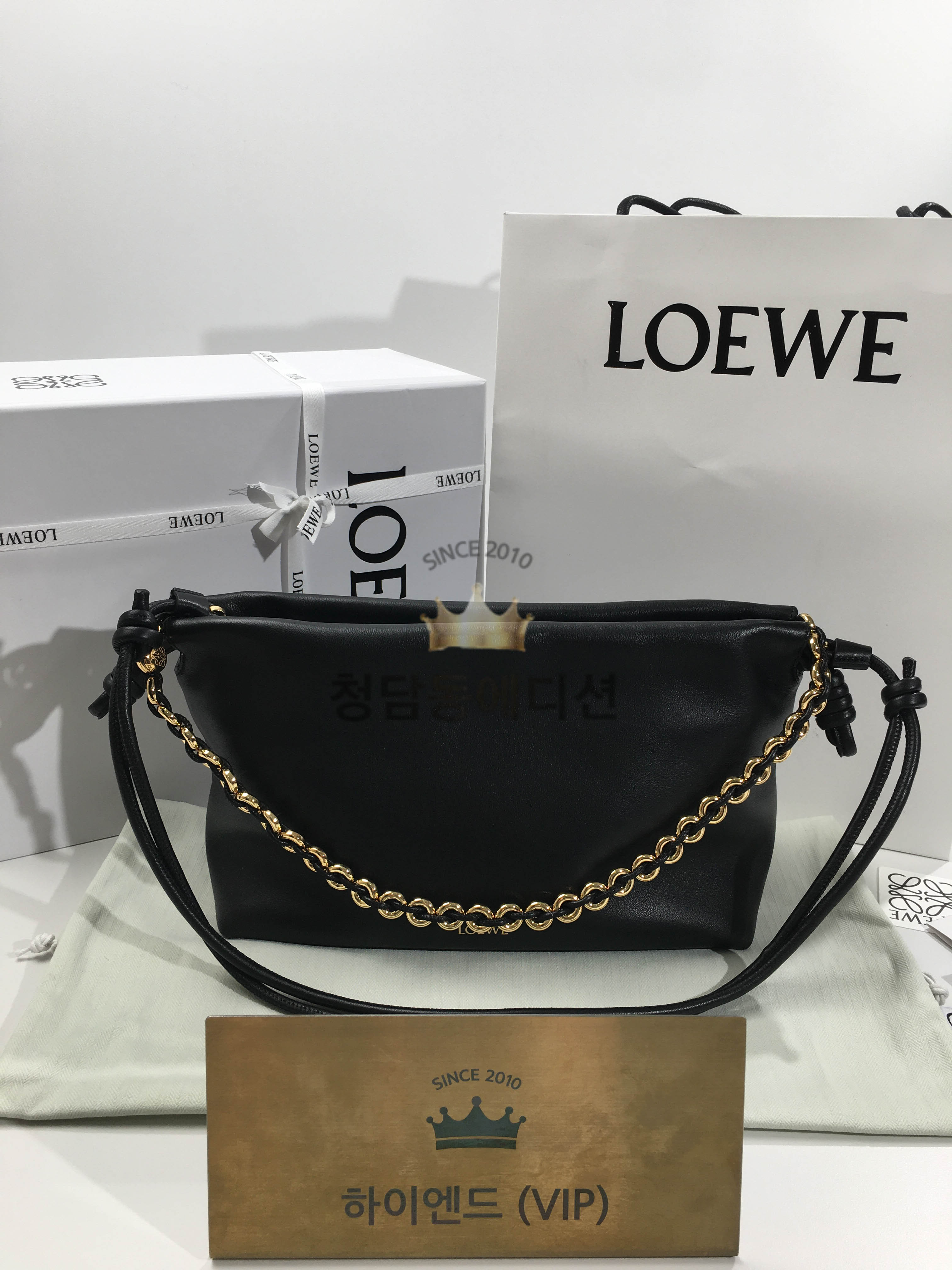 로에베 미디엄 플라멩고 펄스 (램스킨)