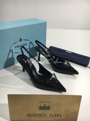 프라다 소프트 패딩 레더 슬링백 펌프스 힐 (굽 7.5cm)