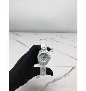 샤넬 J12 (33mm)