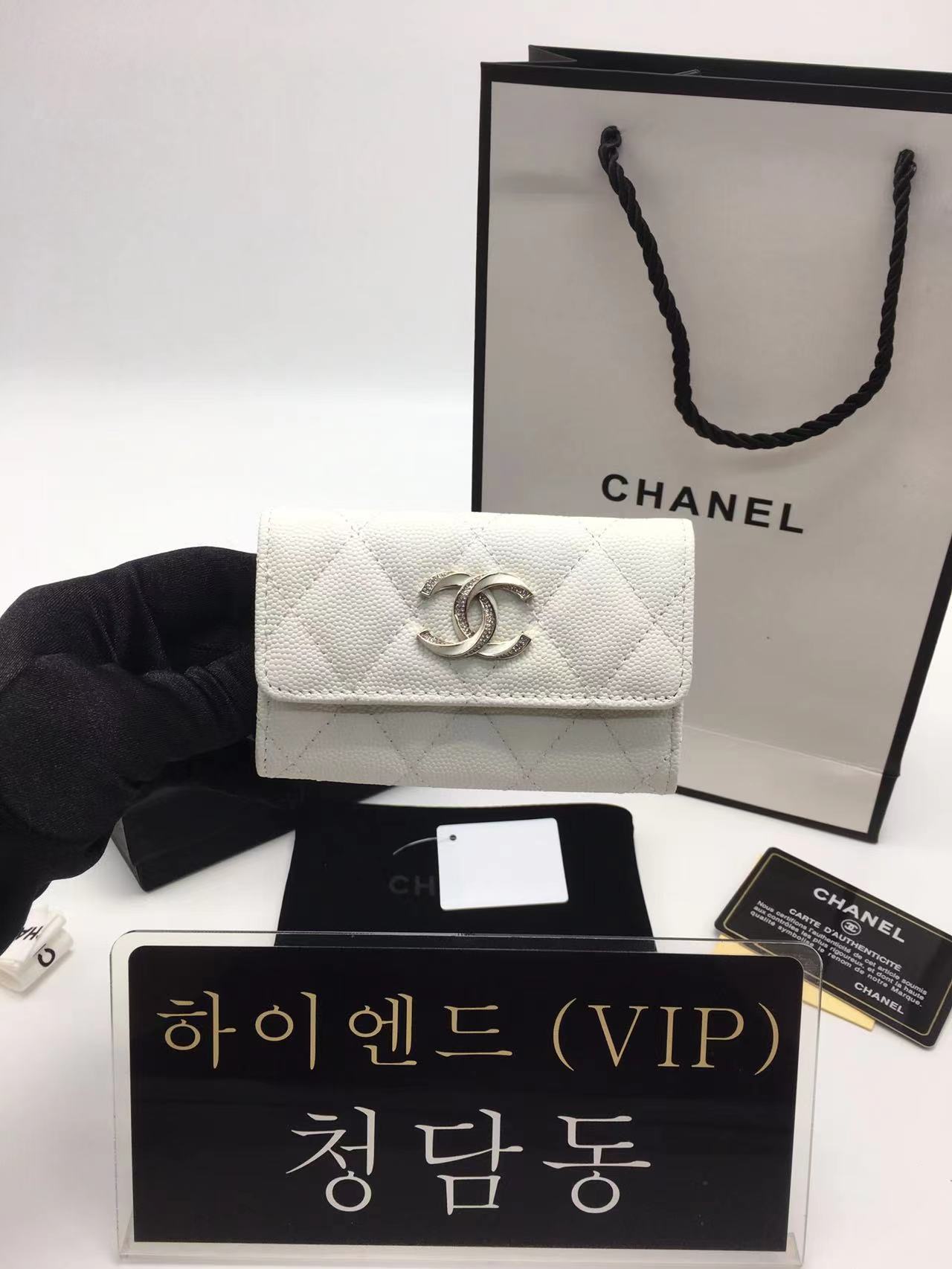 샤넬 트위스트 CC로고 카드지갑 AP3342