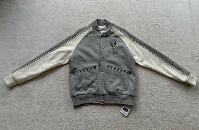 디올 바시티 자켓 (남성용)