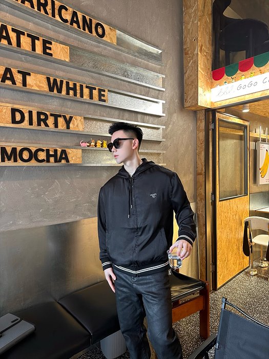 프라다 바람막이 (컬러 블랙,네이비) (남성용)