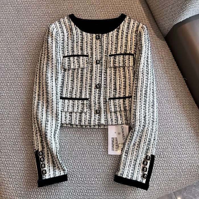 샤넬 24SS 트위드 자켓