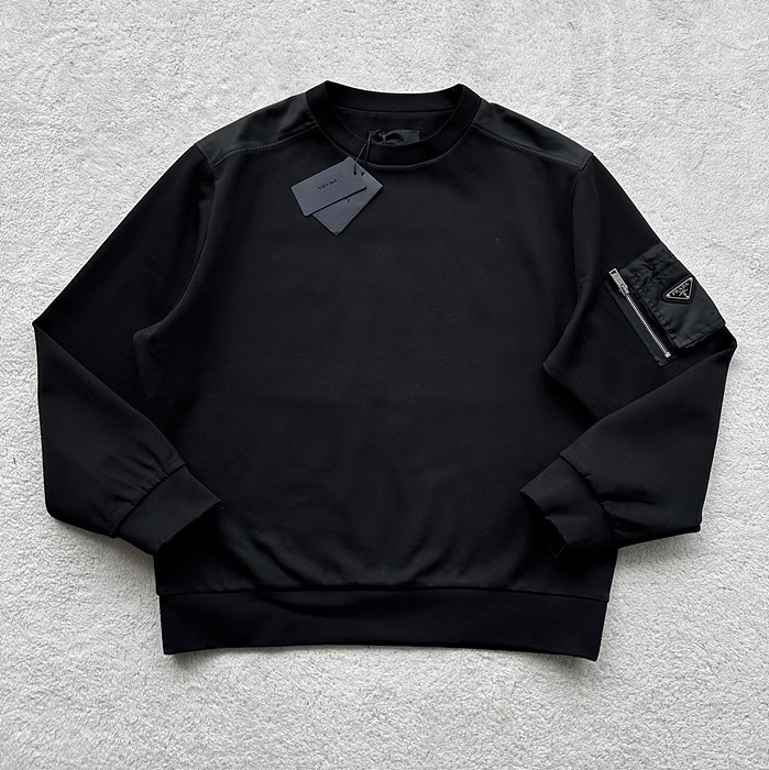 프라다 맨투맨 (남녀공용)