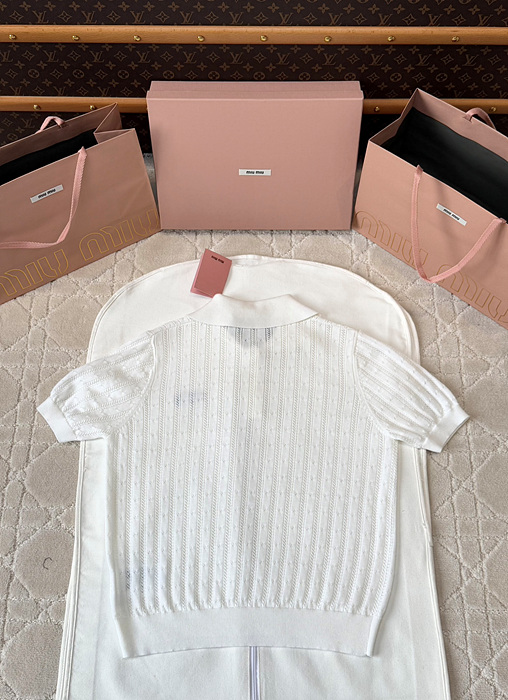 미우미우 니트 카라 반팔