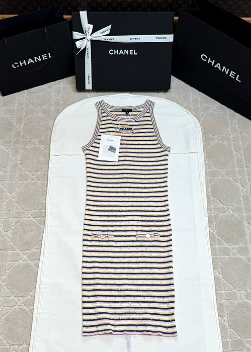 샤넬 25P 스트라이프 나시 원피스