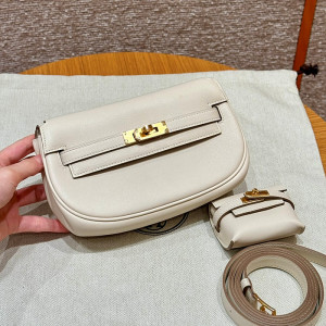 에르메스 켈리 무브 (컬러 끄레)