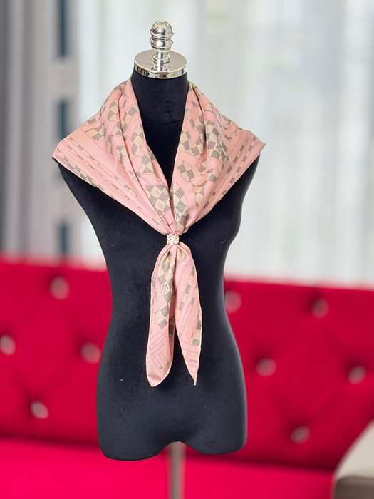 루이비통 실크 스카프