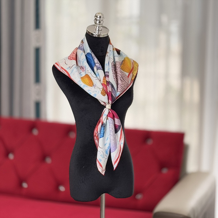 루이비통 실크 스카프