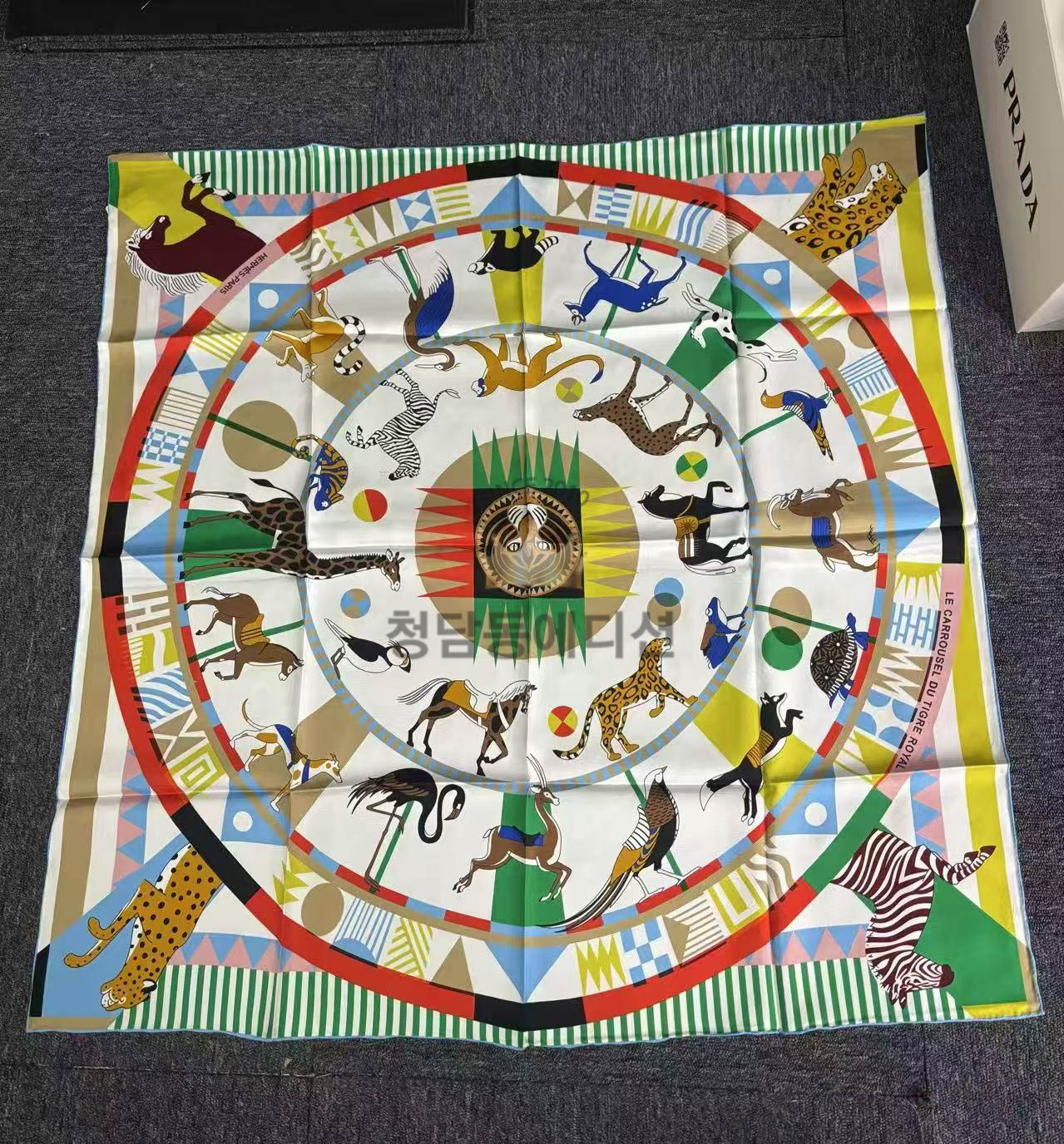 에르메스 실크 스카프