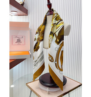 에르메스 실크 스카프