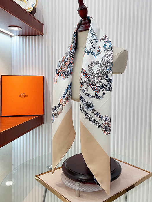 에르메스 실크 스카프