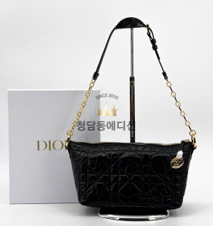 디올 DIORSTAR 체인 호보백 블랙 숄더백