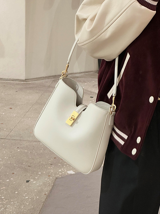 셀린느 스몰 소프트 16 까미유 백