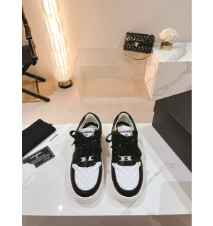 샤넬 23SS 퀼팅 스니커즈