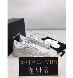 샤넬 23A 에어포스 스니커즈
