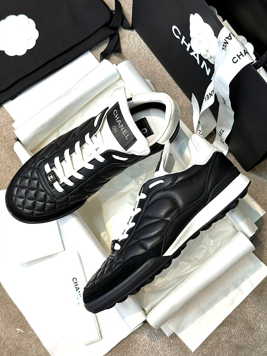 샤넬 23SS 스니커즈