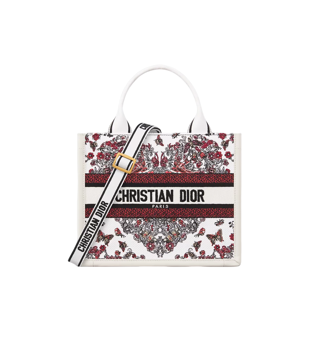 디올 DIORAMOUR 라떼 자수 & 멀티 컬러 Coeur des Curiosités 모티브 북토트백 스몰 