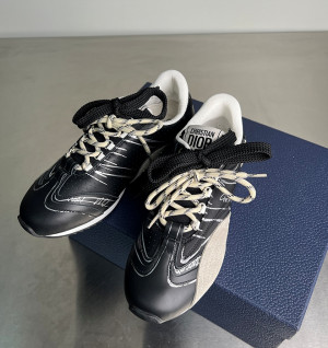 디올 디 스케치 스니커즈