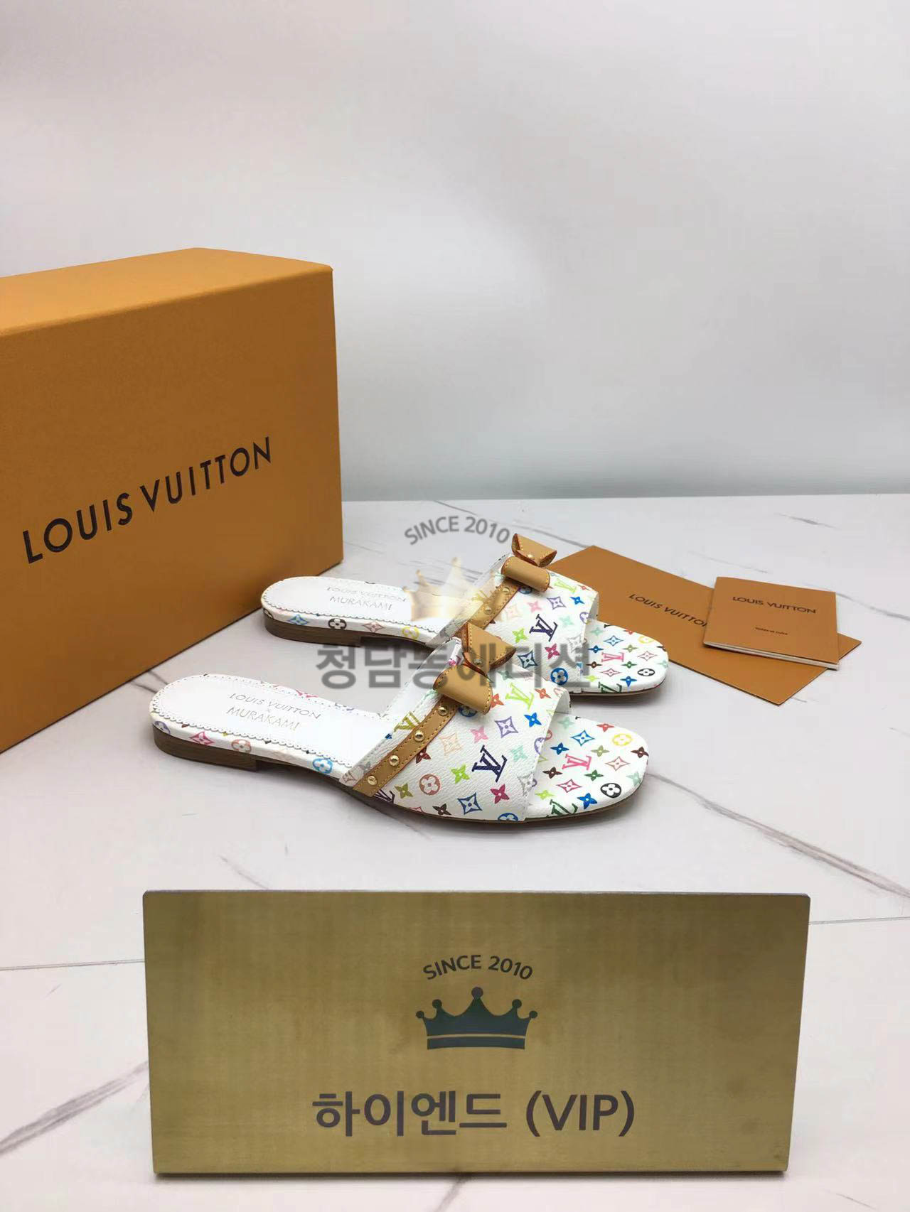 루이비통 x 무라카미 플랫 뮬