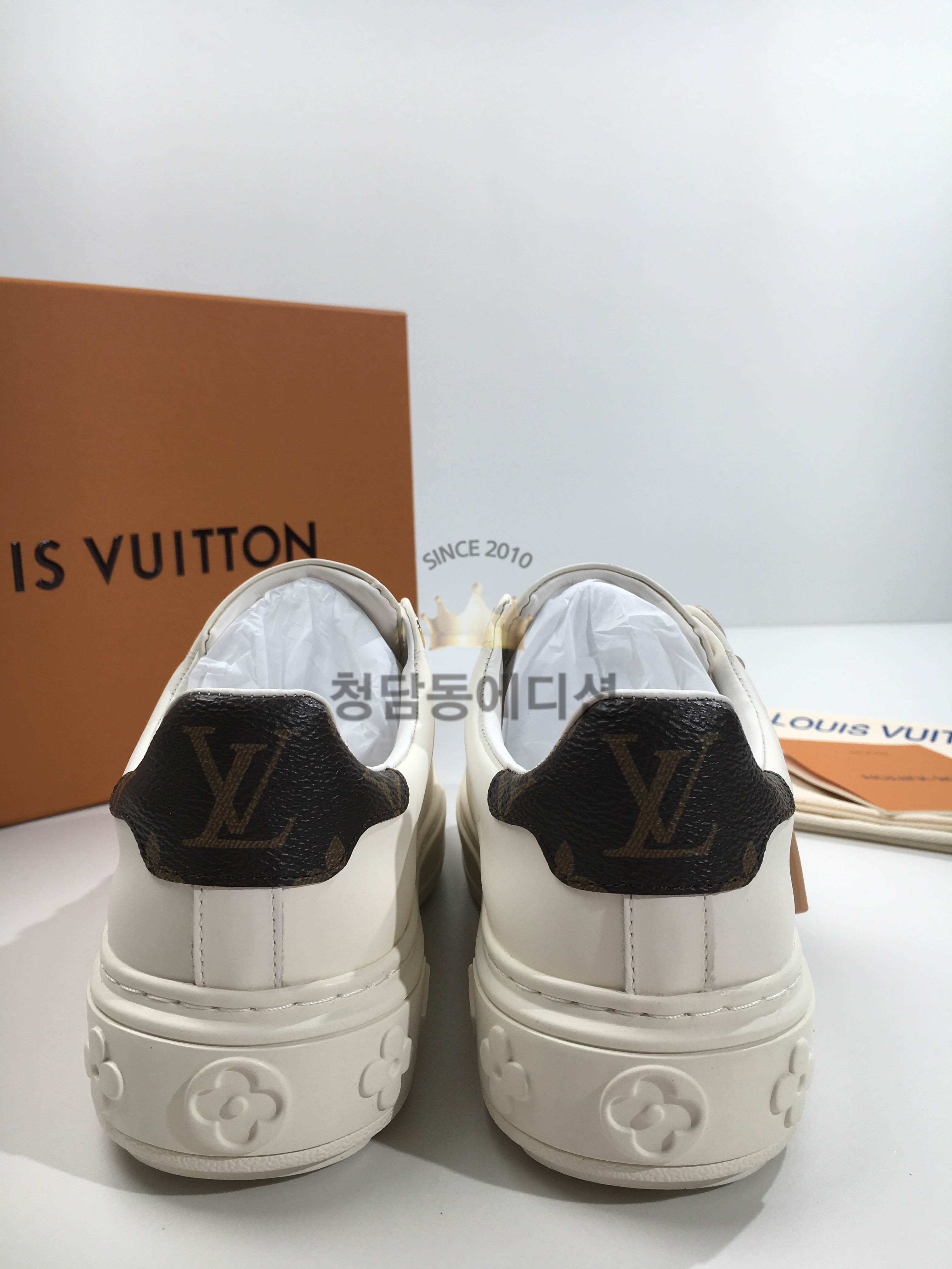 루이비통 타임아웃 스니커즈 (여성용)