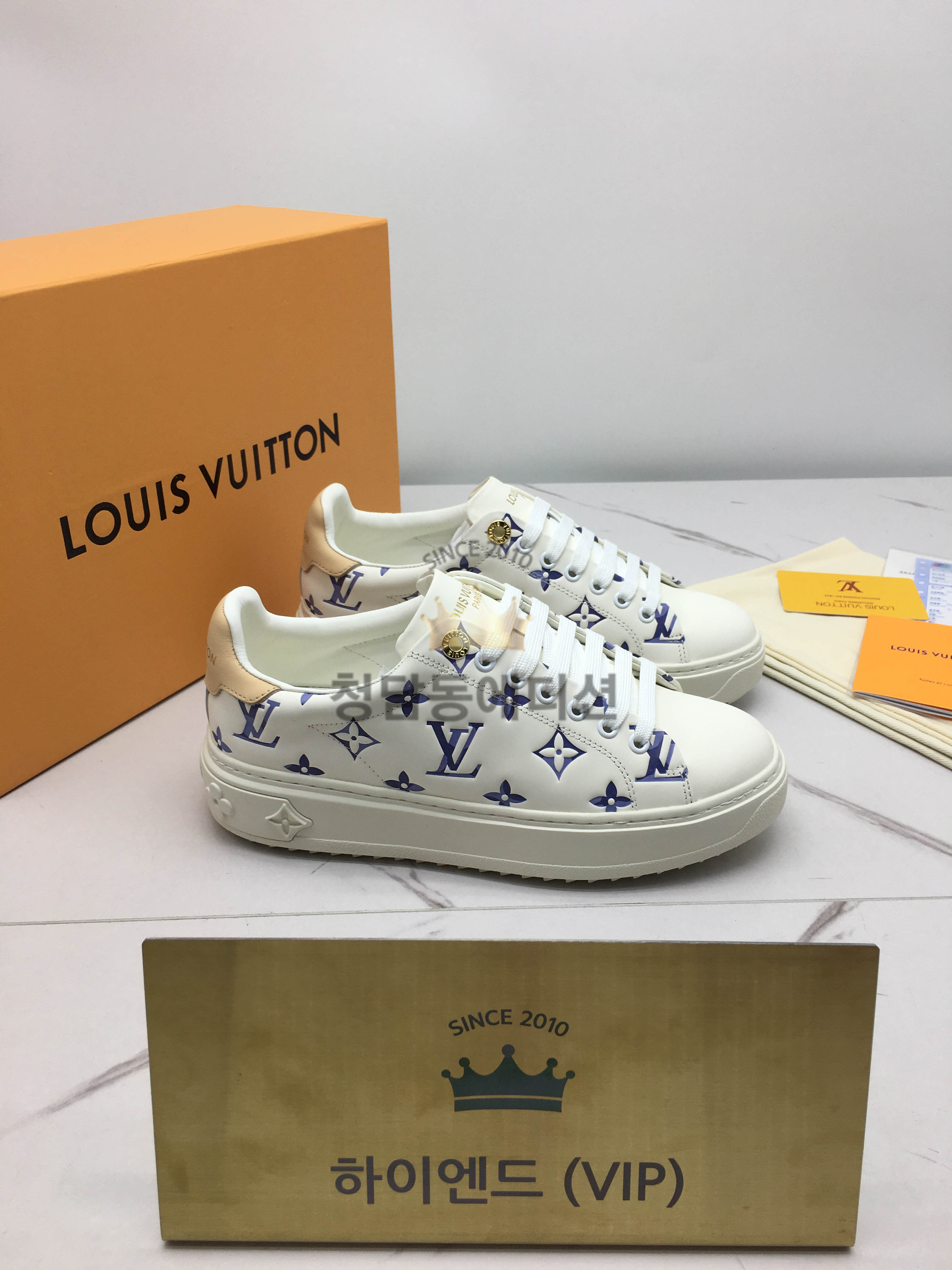 루이비통 타임아웃 스니커즈 (여성용)