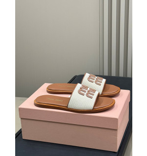 미우미우 캔버스 및 가죽 슬라이드