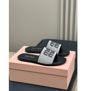 미우미우 캔버스 및 가죽 슬라이드