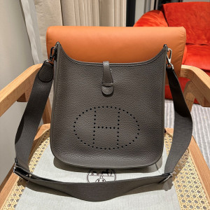 에르메스 에블린 29 올수공 (컬러 에땅)