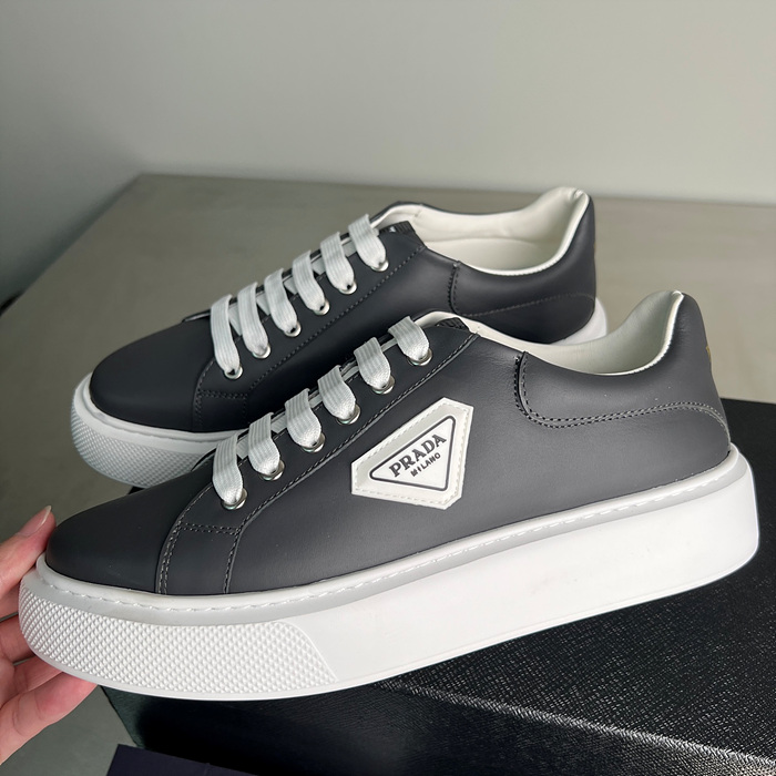 프라다 스니커즈 (남성용)