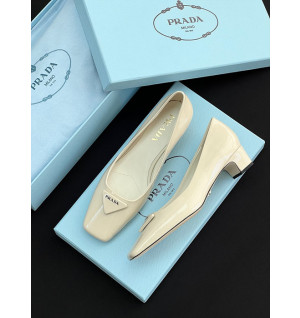 프라다 페이던트 펌프스