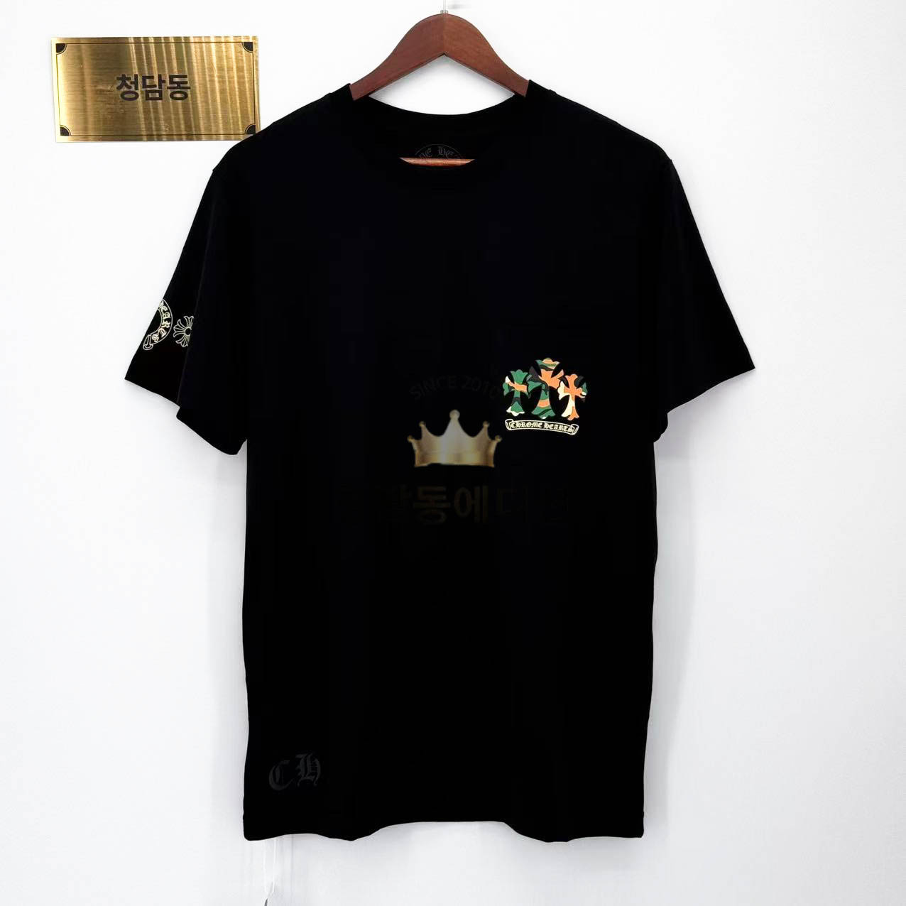 크롬하츠 카모플라쥬 홀스슈 로고 반팔 (남녀공용)