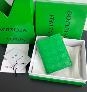 보테가 베네타 스몰 인트레치아토 폴더형 지갑 749940