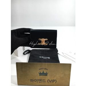 셀린느 트리오페 플랩 카드지갑