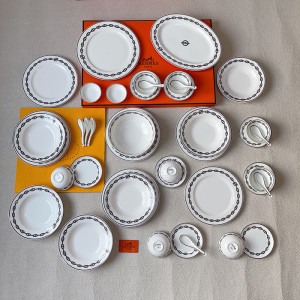 에르메스 Chaine d’Ancre 플래티넘 41피스 식기 세트