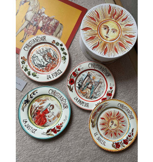 디올 뉴 타로 썬 문 디너 플레이트 세트