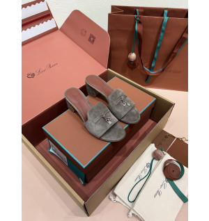 로로피아나 썸머 참스 샌들