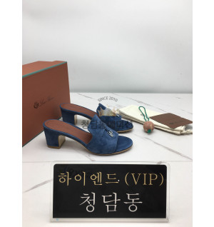 로로피아나 썸머 참스 샌들