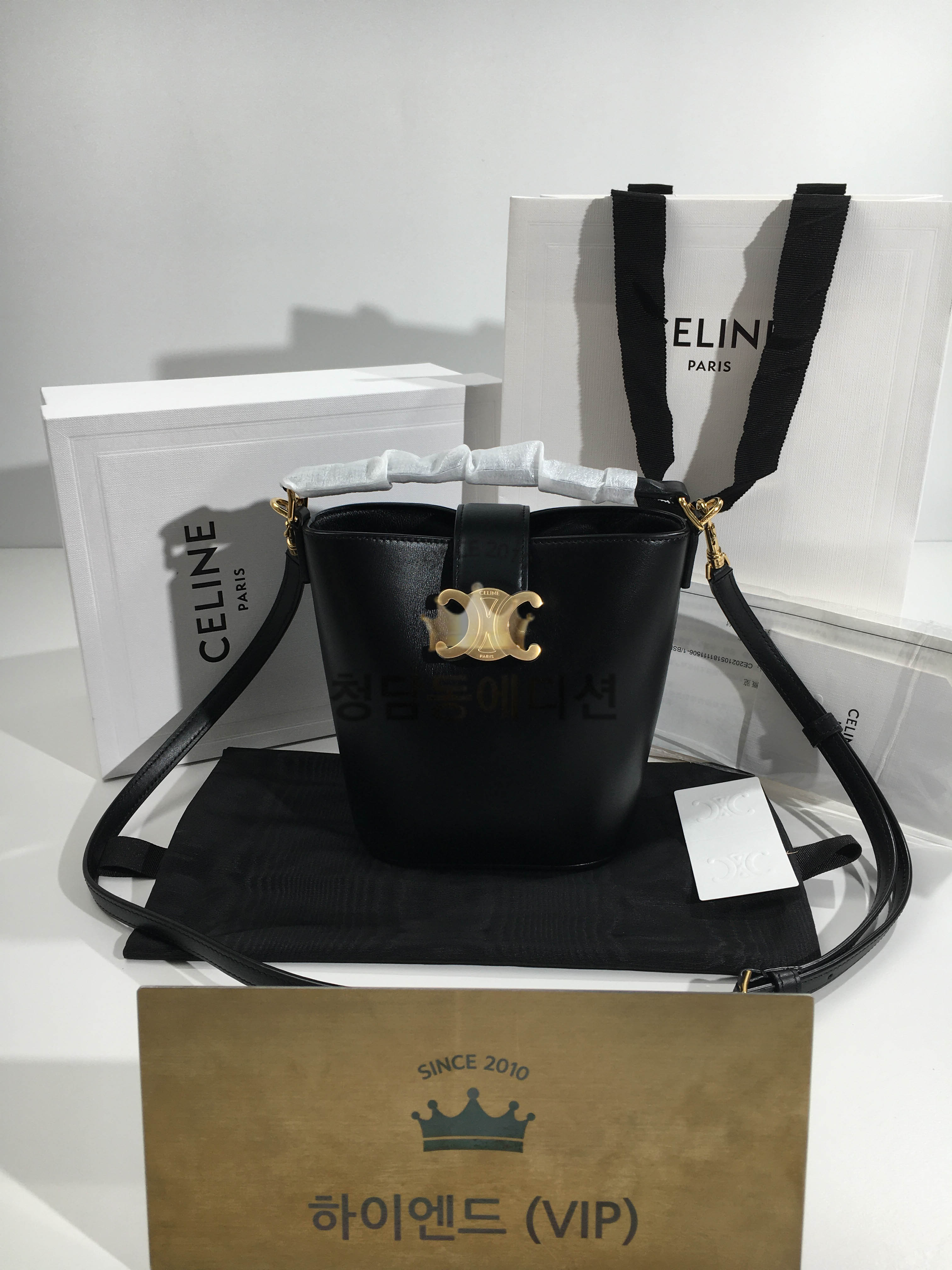 셀린느 미니 루이즈 버킷 10N473