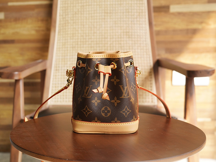 루이비통 나노 노에 M81266