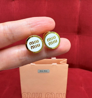 미우미우 에나멜 메탈 귀걸이