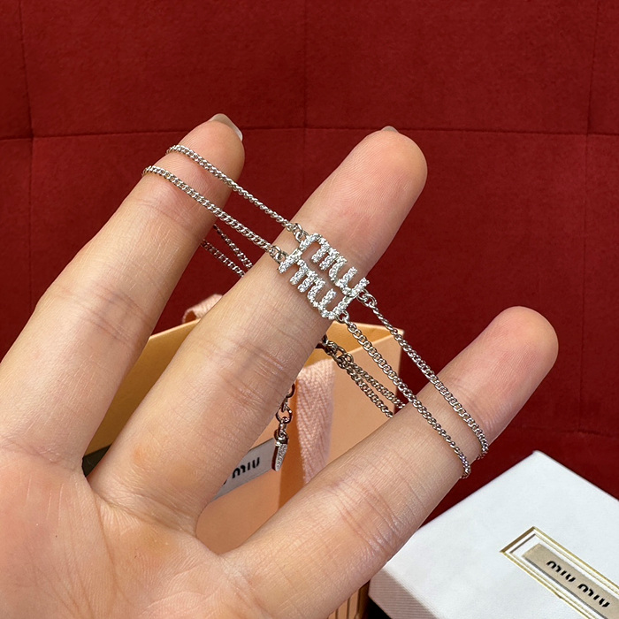 미우미우 크리스탈 메탈 브레이슬릿
