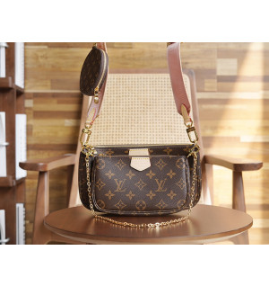 루이비통 멀티 포쉐트 악세수아 M44840