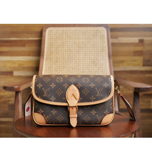루이비통 다이앤 모노그램 숄더백 M45985 (upgrade ver.)