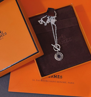 에르메스 클로 드 셀 네크리스