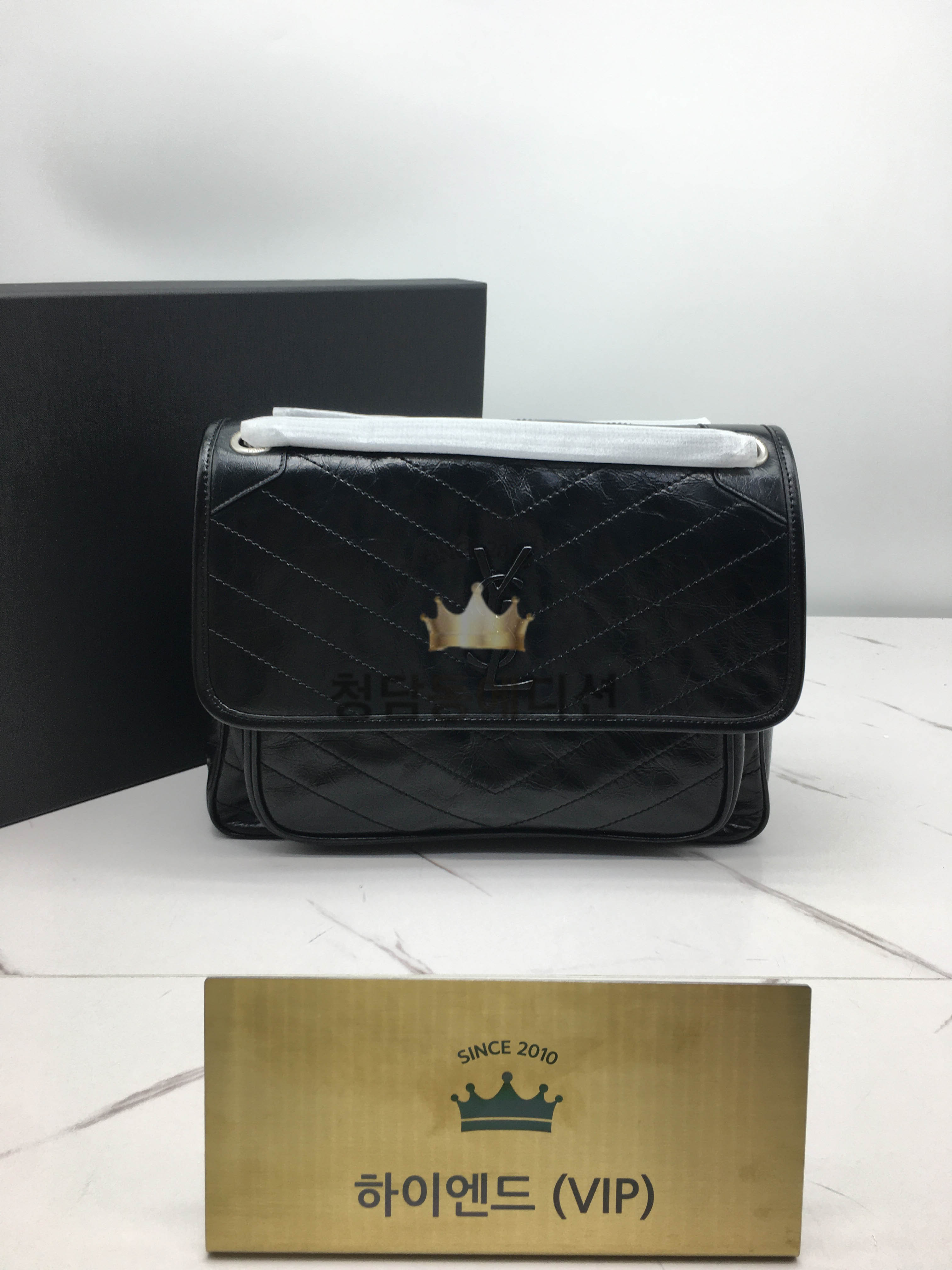 생로랑 니키백 라지 633157 (체인 실버)