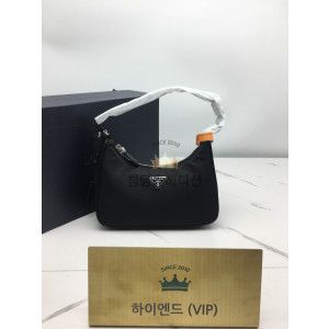 프라다 리에디션 나일론 호보백 2005 (구버전) (하이엔드급)